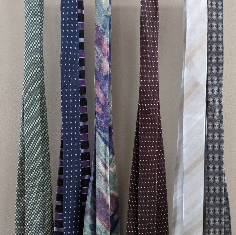 6 tie bundle, Ralph Lauren, Tommy Hilfiger, etc - Picture 3 of 11